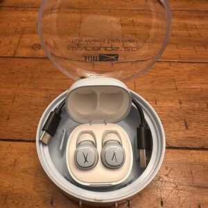 Altec Lansing  Earbuds with Charging Case NWT